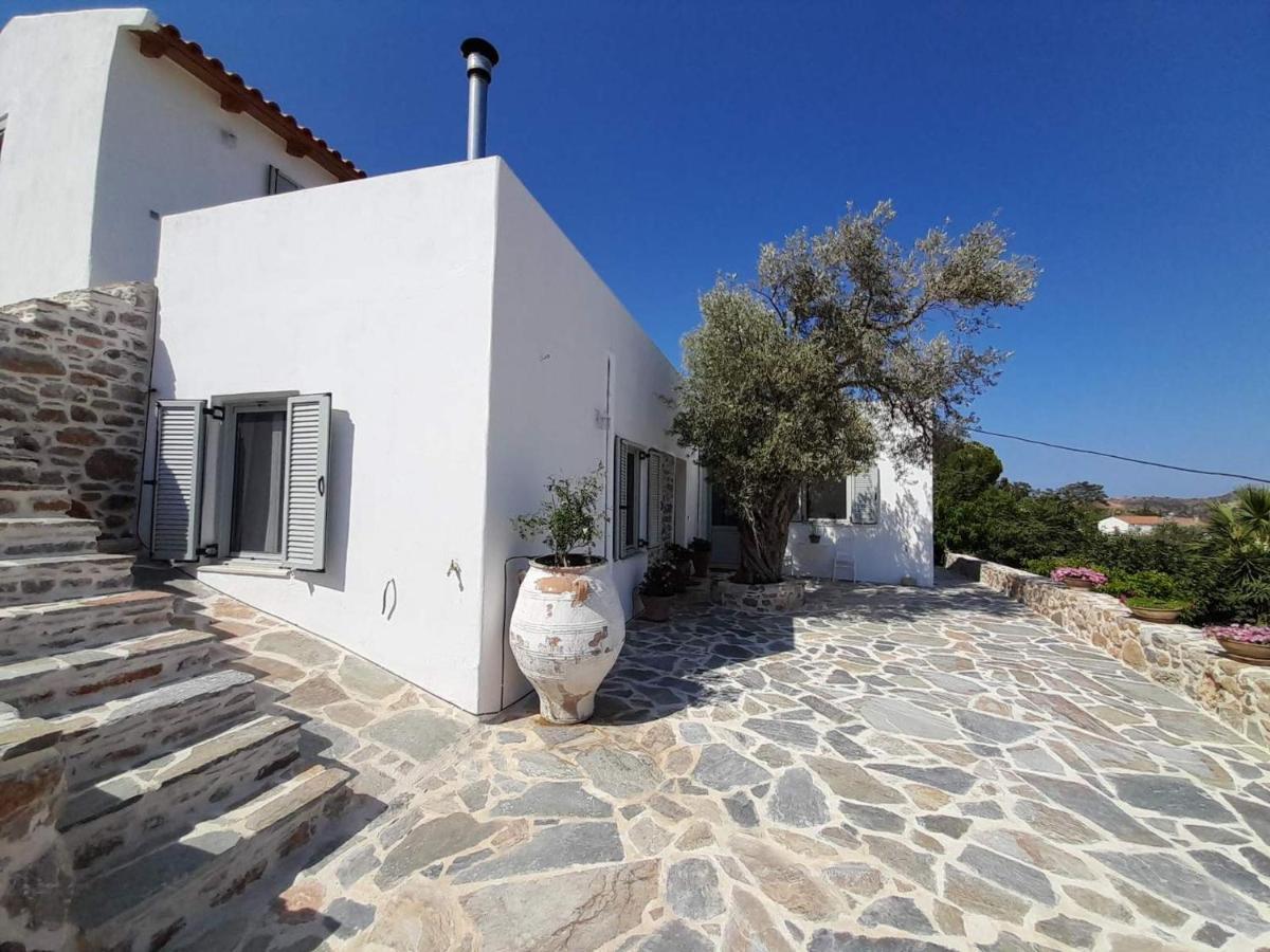 Villa Simantiri Pombia Exterior photo