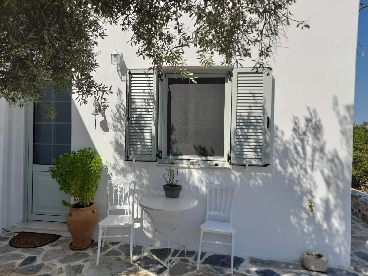 Villa Simantiri Pombia Exterior photo